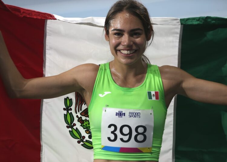 Anahí Álvarez hace historia con tres oros y una plata en Cali-Valle 2021