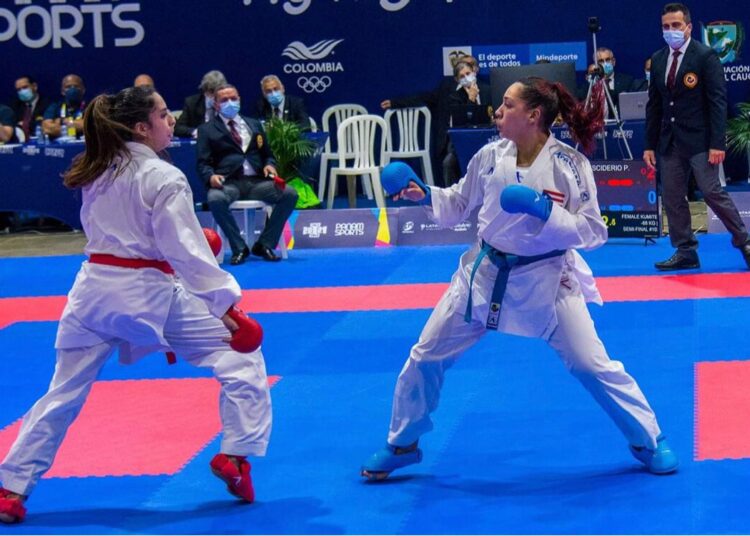 Se cuelga bronce la morelense Pamela Campos en debut de karate en Cali
