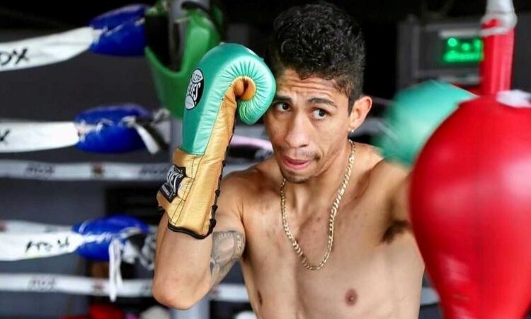 Rey Vargas quiere a Mark Magsayo