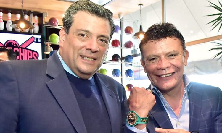 Daniel Zaragoza recibe homenaje por parte del WBC