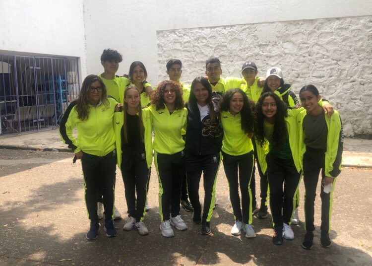 Viaja selección morelense de atletismo con rumbo a Juegos Nacionales CONADE 2022
