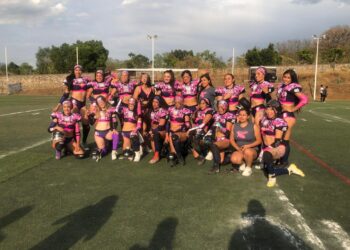 Truenan hacia la victoria en su debut las Thunder Lingerie Football Cuernavaca