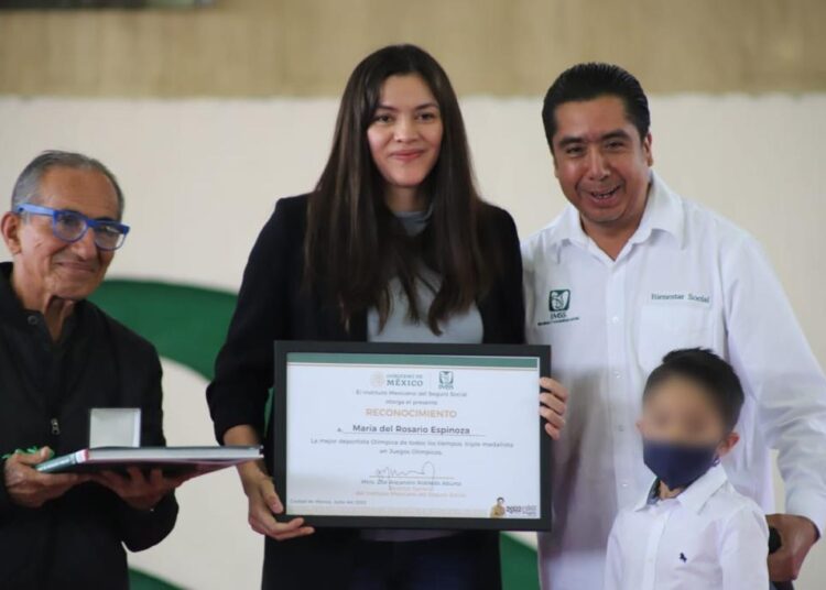 Fue reconocida María del Rosario Espinoza, la más grande atleta olímpica de todos los tiempos
