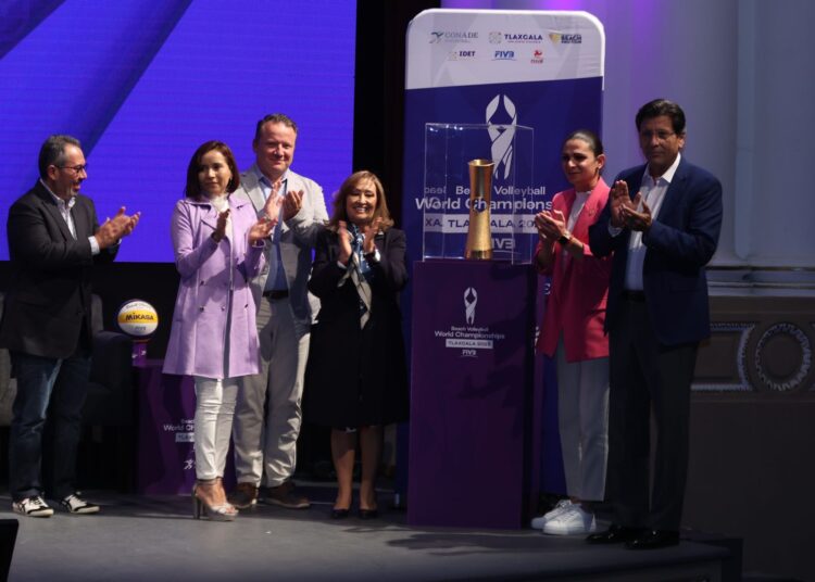 Ana Guevara presenta a Tlaxcala como sede del Mundial de Voleibol de Playa 2023