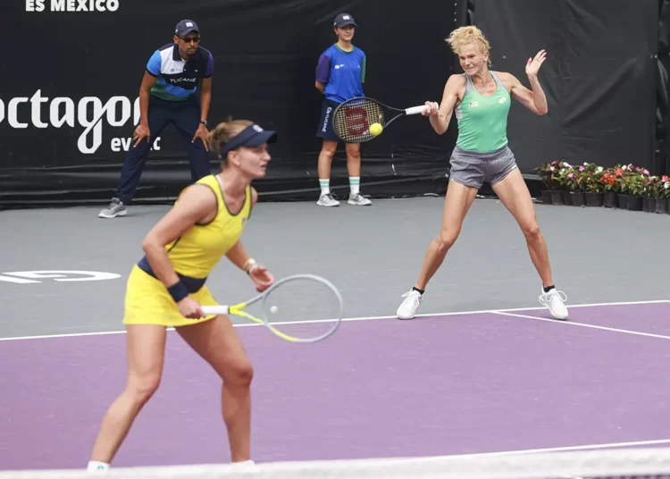La pareja dorada, Krejcikova y Siniakova, encabezan las semifinales de dobles