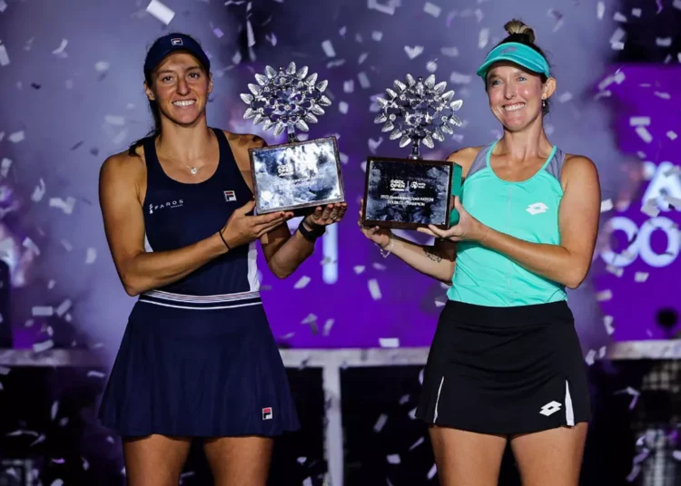 Stefani y Sanders campeonas de dobles del WTA 1000 en Guadalajara