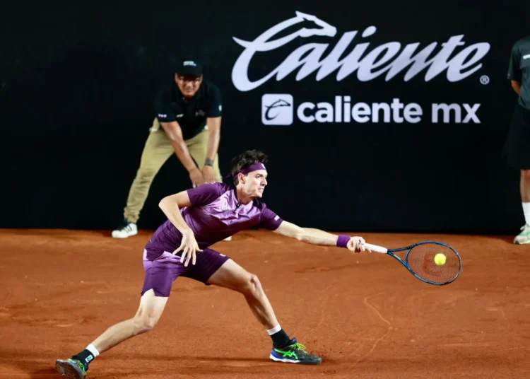 Marc-Andrea Huesler y Daniel Galán avanzan a la segunda ronda del Mexico City Open 2023
