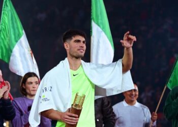 Al grito de olé, Carlos Alcaraz se proclama campeón del TennisFest GNP 2023