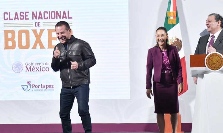 Julio César Chávez presentó Clase Nacional de Boxeo junto a la presidenta de México Claudia Sheinbaum
